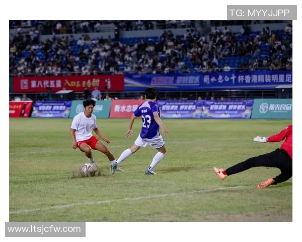 足球明星助力香港足球崛起 培养青少年人才开启新篇章 足球明星助力香港足球崛起 培养青少年人才开启新篇章